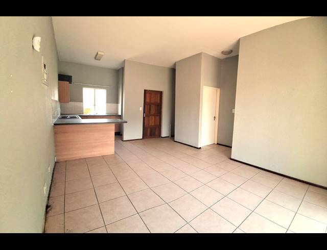 1 BEDROOM APARTMENT FOR SALE IN WILLOWBROOK